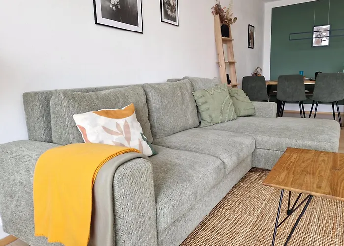Grosse Terrasse, Netflix, 5Min Zum Skilift, 6 Personen, Waldnah,