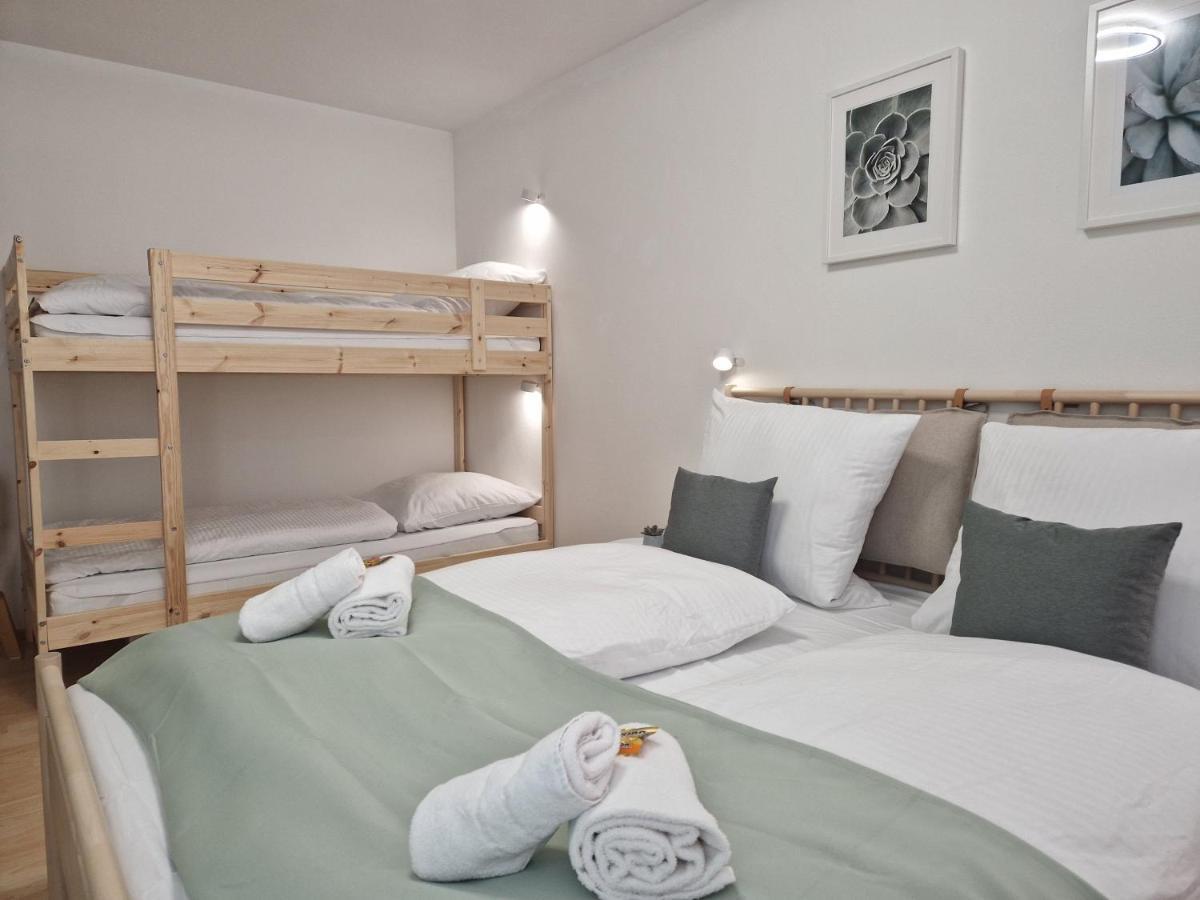 Apartment Grosse Terrasse, Netflix, 5min Zum Skilift, 6 Personen, Waldnah, Schonach im Schwarzwald